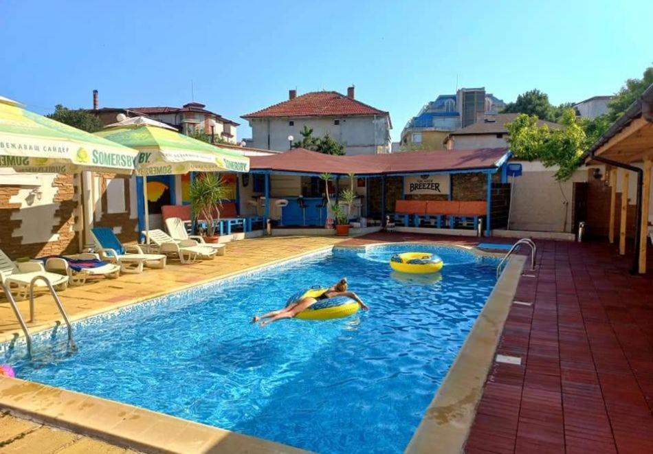 Hotel Stoyanov Ravda Esterno foto