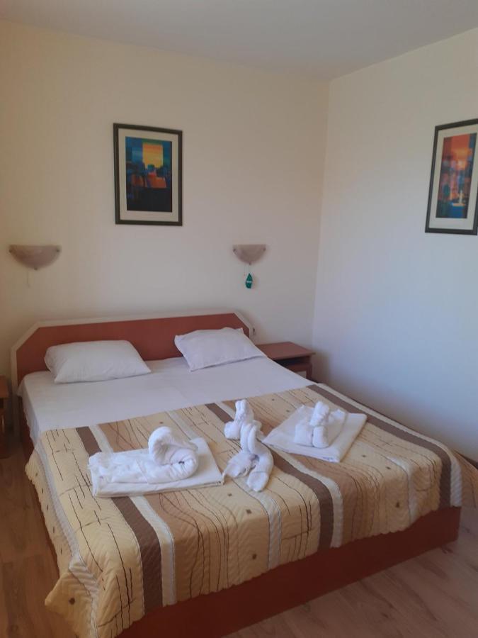 Hotel Stoyanov Ravda Esterno foto