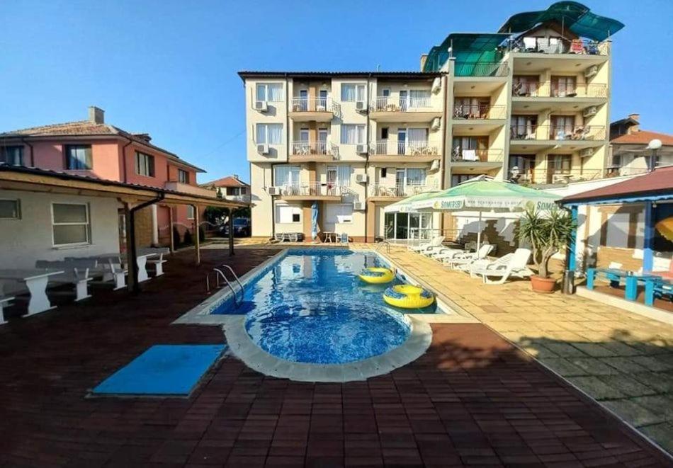 Hotel Stoyanov Ravda Esterno foto