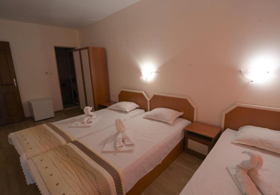 Hotel Stoyanov Ravda Esterno foto